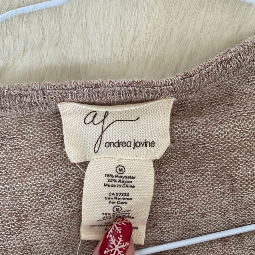 Solid cold shoulder sweater - Picture 3 of 3